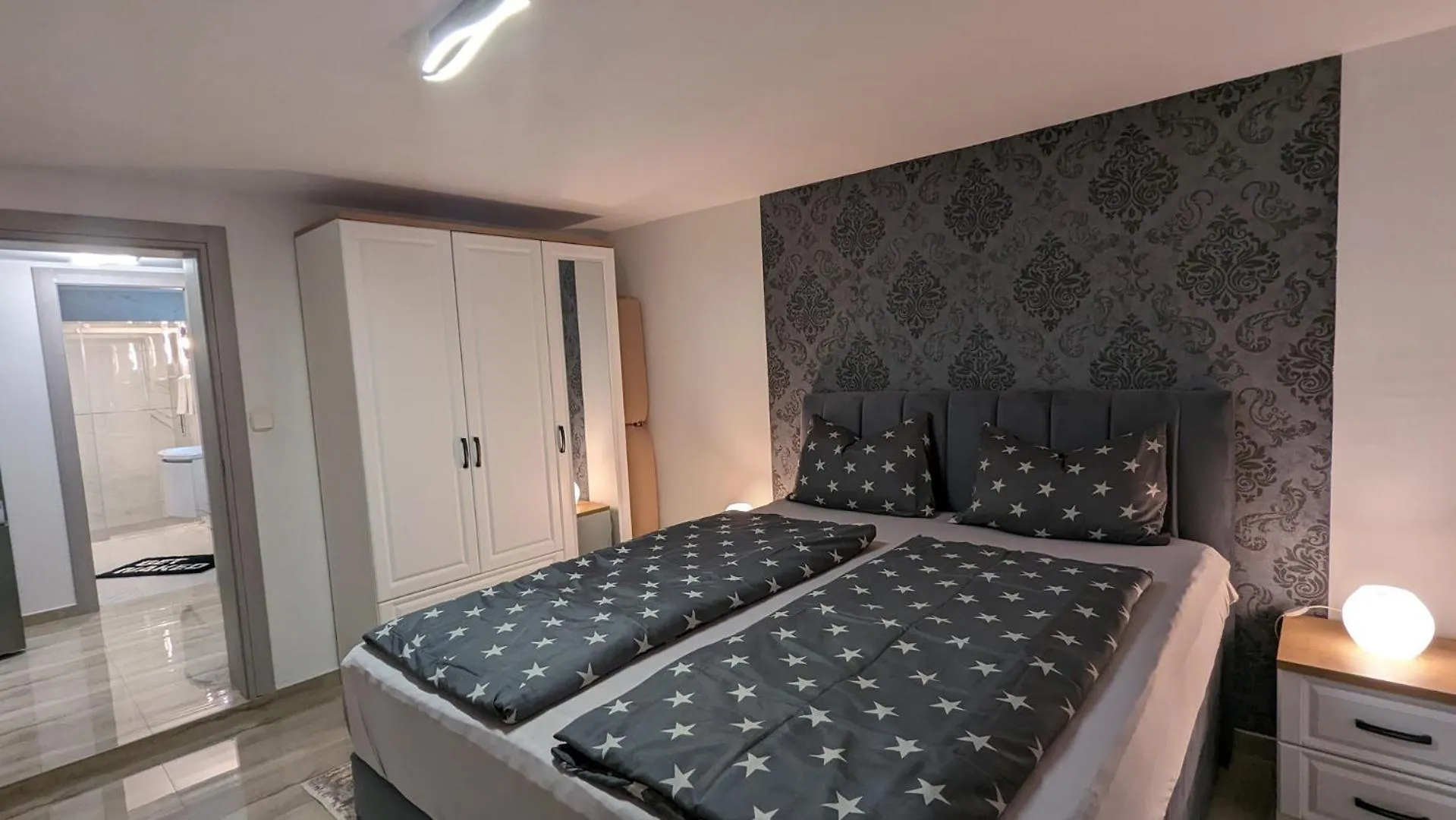 Kartal Residence In The Center Of Porec Near The Beach