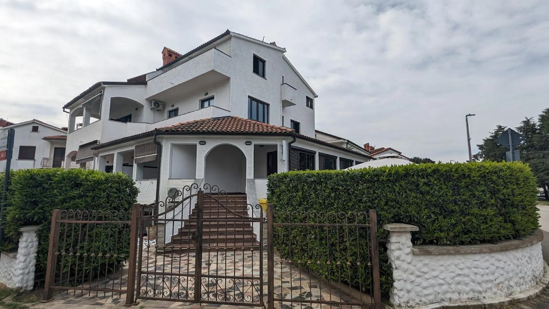 Kartal Residence In The Center Of Porec Near The Beach Holiday home