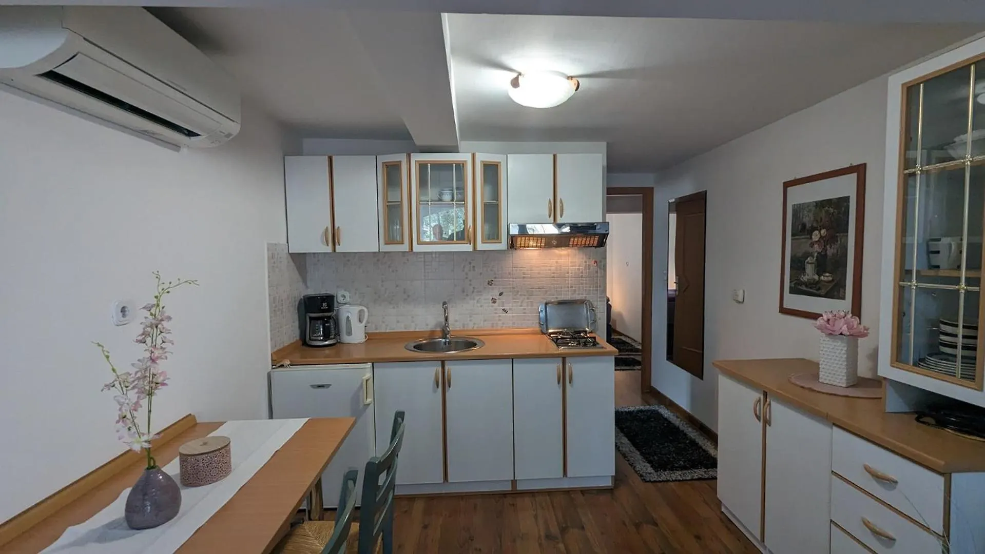 Kartal Residence In The Center Of Porec Near The Beach